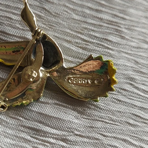Gerry's Bird Brooch in a Bright Green and Gold-Tone Metal Vintage from the 70's - Picture 4 of 4